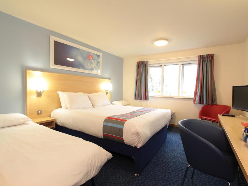 แทรเวลลอดจ์ แมนเชสเตอร์ เบิร์ช M62 อีสต์บาวด์ Hotel Heywood ภายนอก รูปภาพ