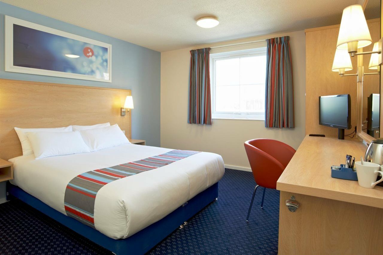 แทรเวลลอดจ์ แมนเชสเตอร์ เบิร์ช M62 อีสต์บาวด์ Hotel Heywood ภายนอก รูปภาพ